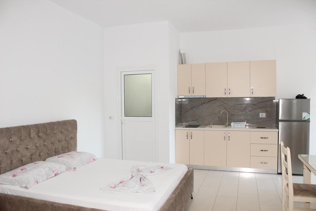 Leva'S Apartments Sarandë Exterior foto